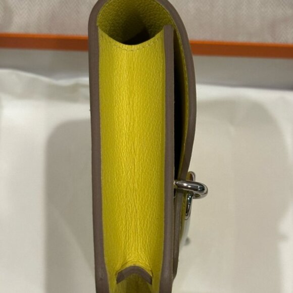 NIB Hermes Roulis Slim Wallet Evercolor Leather Lime Yellow PHW with Receipt - Picture 8 of 11